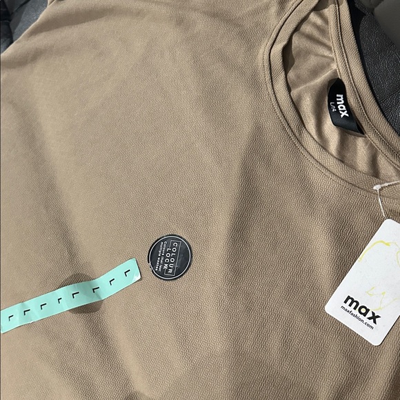 Women’s Rolled Sleeve Stretch Top Blouss NWT size L - Picture 2 of 2